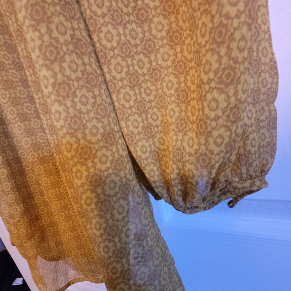 Joe fresh sheer flowy top size XS - Picture 9 of 14